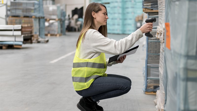 Career guidance for a position Logistics coordinator